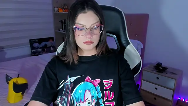OphelianaRose33のライブチャットルーム