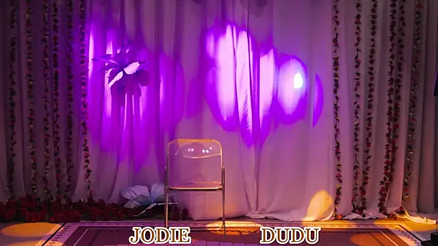 Chat soba uživo modela yznt-dudu