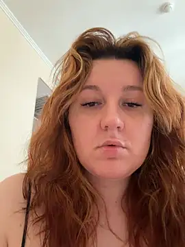Monika_Reyes Adlı Modelin Canlı Sohbet Odası