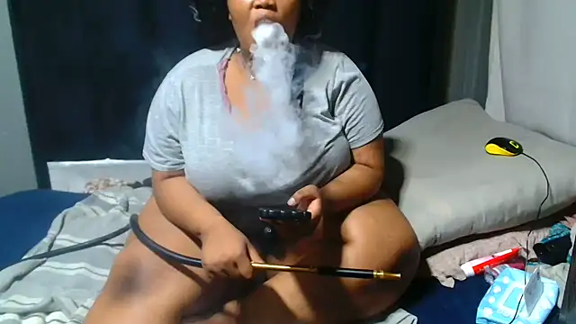 Živá chatovací místnost BigMommy25