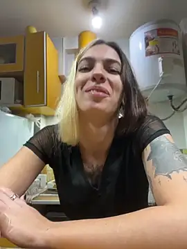 StonerWitch6 – Naživo chatovacia miestnosť