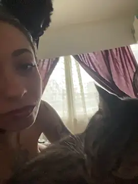 StonerWitch6 Adlı Modelin Canlı Sohbet Odası