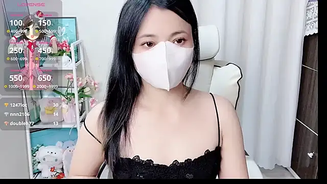 Clover_Nhi Live Chatraum