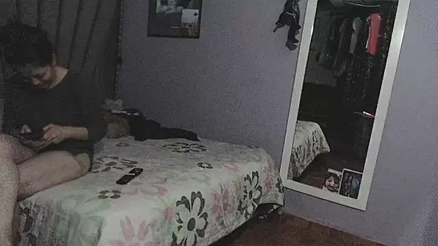 xinamora Adlı Modelin Canlı Sohbet Odası
