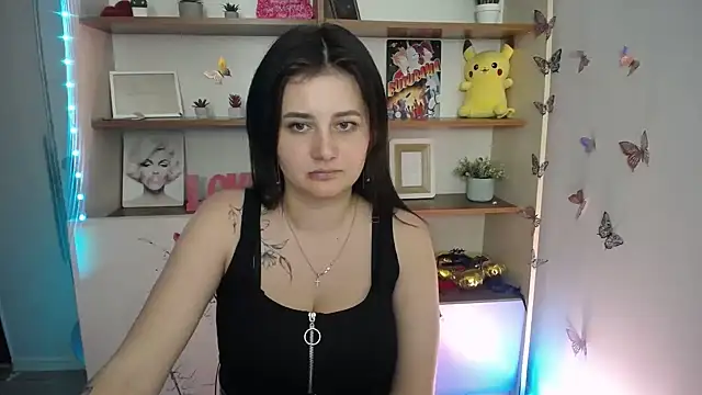 Katrin_kiss_ Adlı Modelin Canlı Sohbet Odası