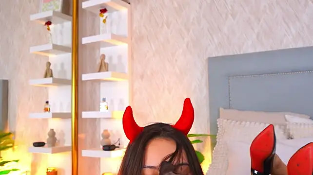 Sofy_Bradd's Webcam Show