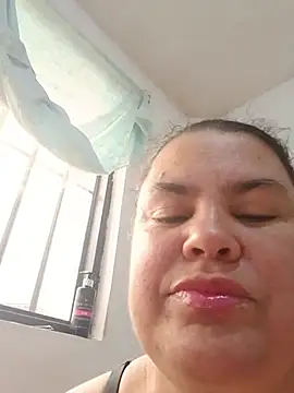Sala de chat en directo de yaneth_