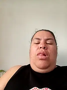 yaneth_'s Live Chat Room