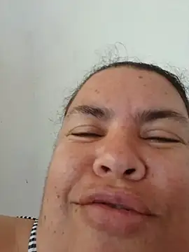 yaneth_ – live chatrum