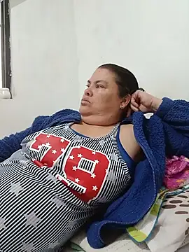 yaneth_ Adlı Modelin Canlı Sohbet Odası