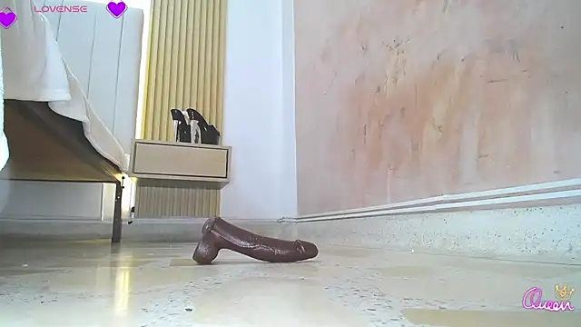Chat soba uživo modela WildScarlet