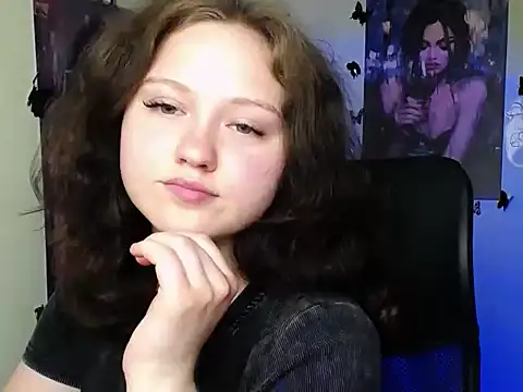 חדר צ'אט בשידור חי של LadyAlice_