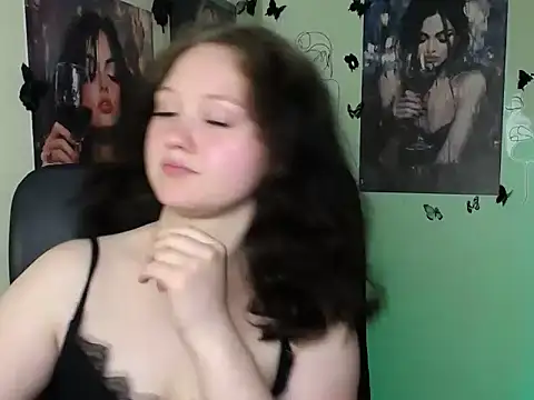 غرفة دردشة LadyAlice_ المباشرة