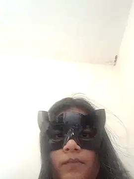 JulyCristalpvd Cameră chat live