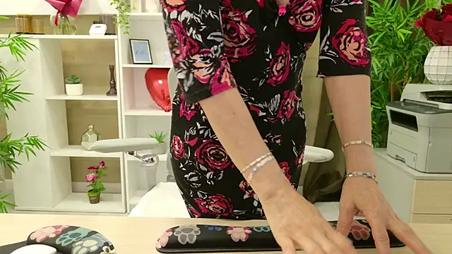 Sala de chat ao vivo de DirtyMature