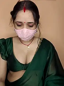 Hot_Bhabhi-jiのライブチャットルーム