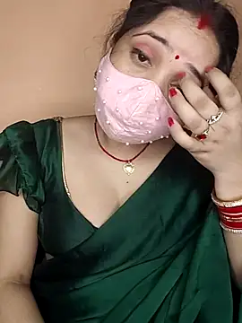 Hot_Bhabhi-ji élő chatszobája