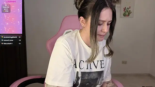 Chat soba uživo modela Veronika__Winslow_