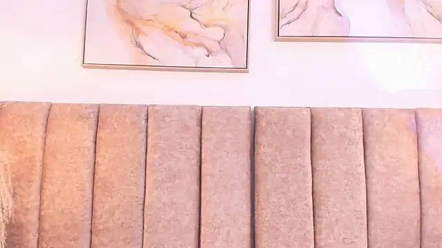 Živá chatovací místnost nayiraa_