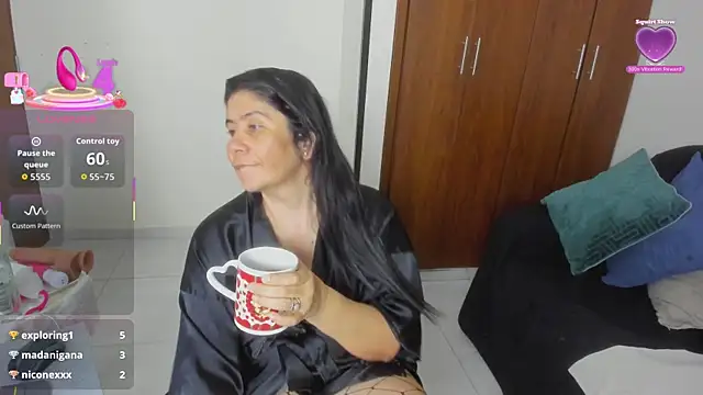 kiraGeiner – live chatrum