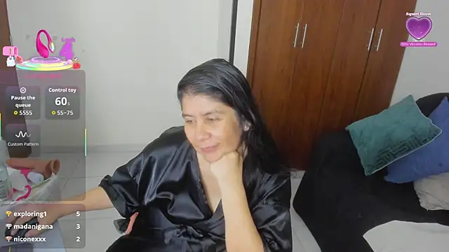 Živá chatovací místnost kiraGeiner