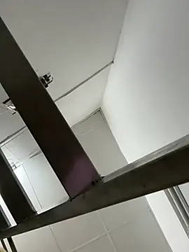 Mores1_Squirtのライブチャットルーム
