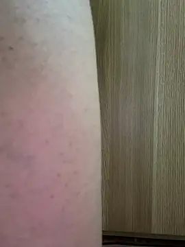 Mores1_Squirt Ruang Obrolan Langsung
