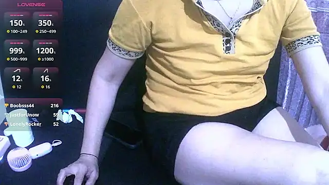 Owe_chan Adlı Modelin Canlı Sohbet Odası