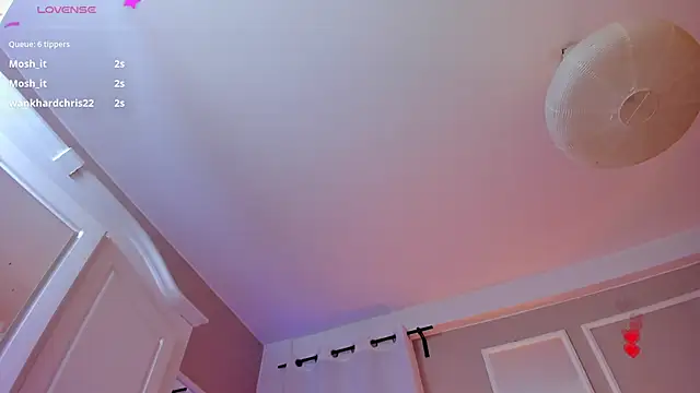 Anyssia Live Chatraum