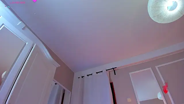 Živá chatovací místnost Anyssia