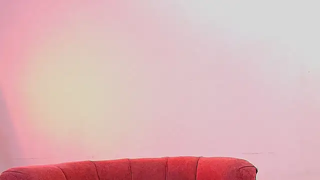 MiaColucci18 Live Chatraum
