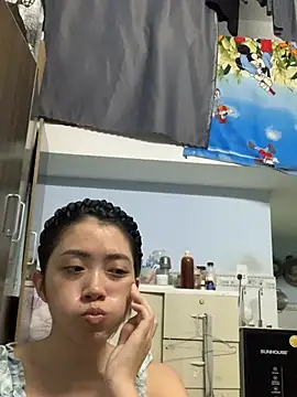 Minee1202 Cameră chat live