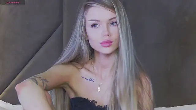 MarilynNova Adlı Modelin Canlı Sohbet Odası