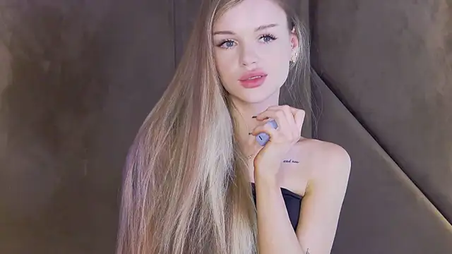 MarilynNovan Live chat-huone