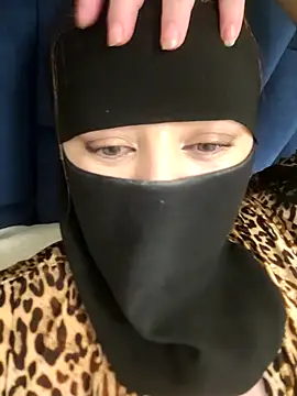 _Douna_-_ Adlı Modelin Canlı Seks Kamerası Şovu