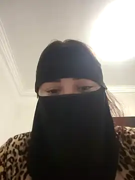 _Douna_-_ Live Chatraum