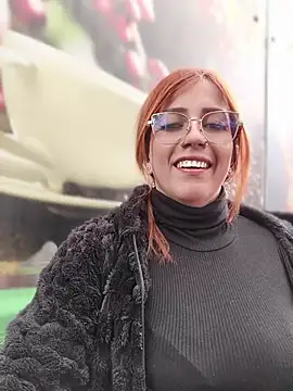 Alis_xxx élő chatszobája