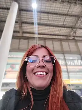 Pokój czatu na żywo – Alis_xxx