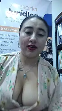 Živá chatovací místnost _Sarah-Office1