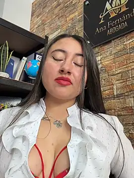 _Sarah-Office1 Cameră chat live