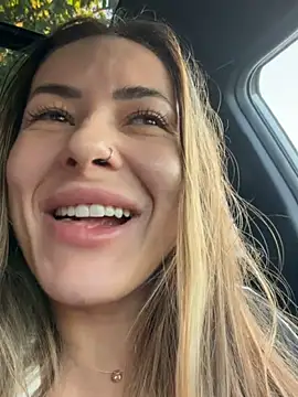 lemyny Adlı Modelin Canlı Sohbet Odası