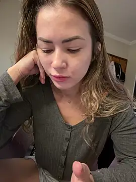 lemyny Adlı Modelin Canlı Sohbet Odası
