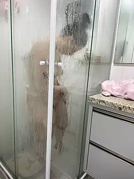 Sala de chat ao vivo de yumi-hot