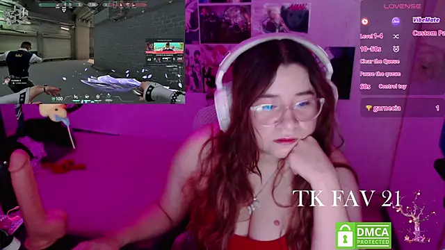 Pink_girl0n Adlı Modelin Canlı Sohbet Odası