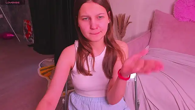 Živá chatovací místnost Elle_Ellise