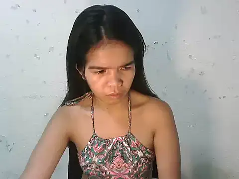 flawless_yue élő chatszobája