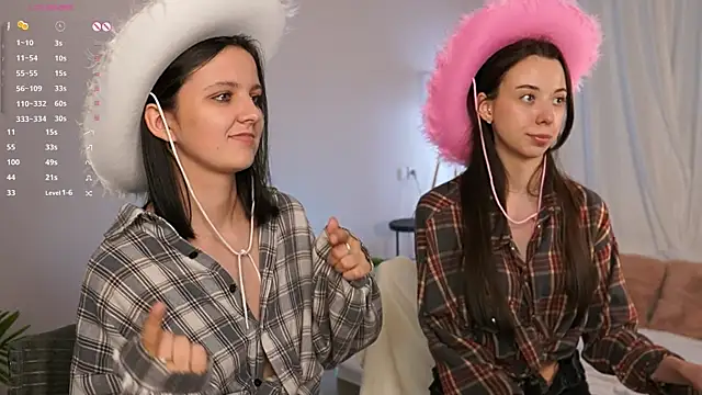 LilLisa's Live Chat Room