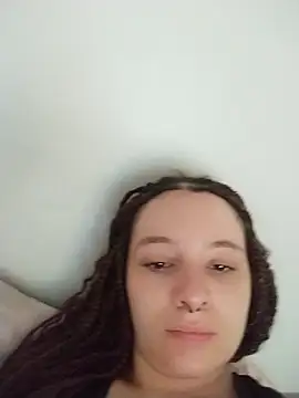 Živá chatovací místnost karla-thomsom10