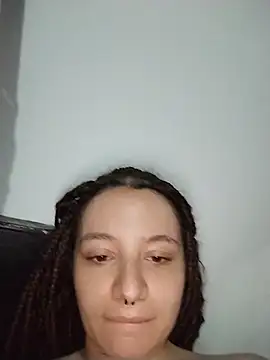 Živá chatovací místnost karla-thomsom10