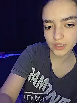 abrilour Adlı Modelin Canlı Sohbet Odası